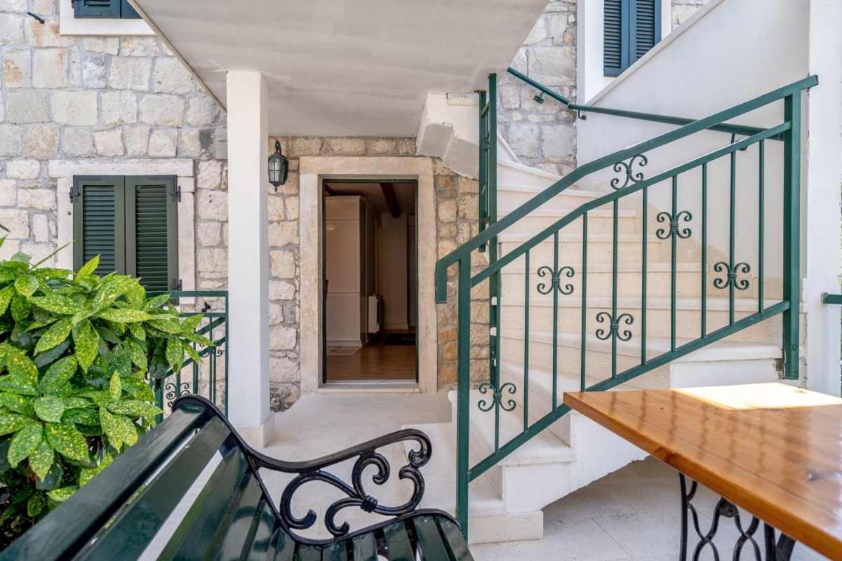 Apartments Inn Baška Voda Εξωτερικό φωτογραφία