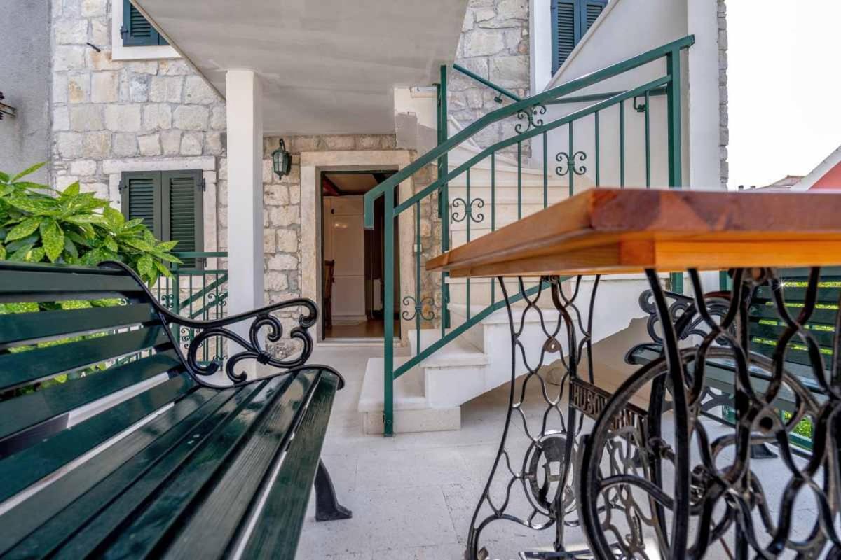Apartments Inn Baška Voda Εξωτερικό φωτογραφία