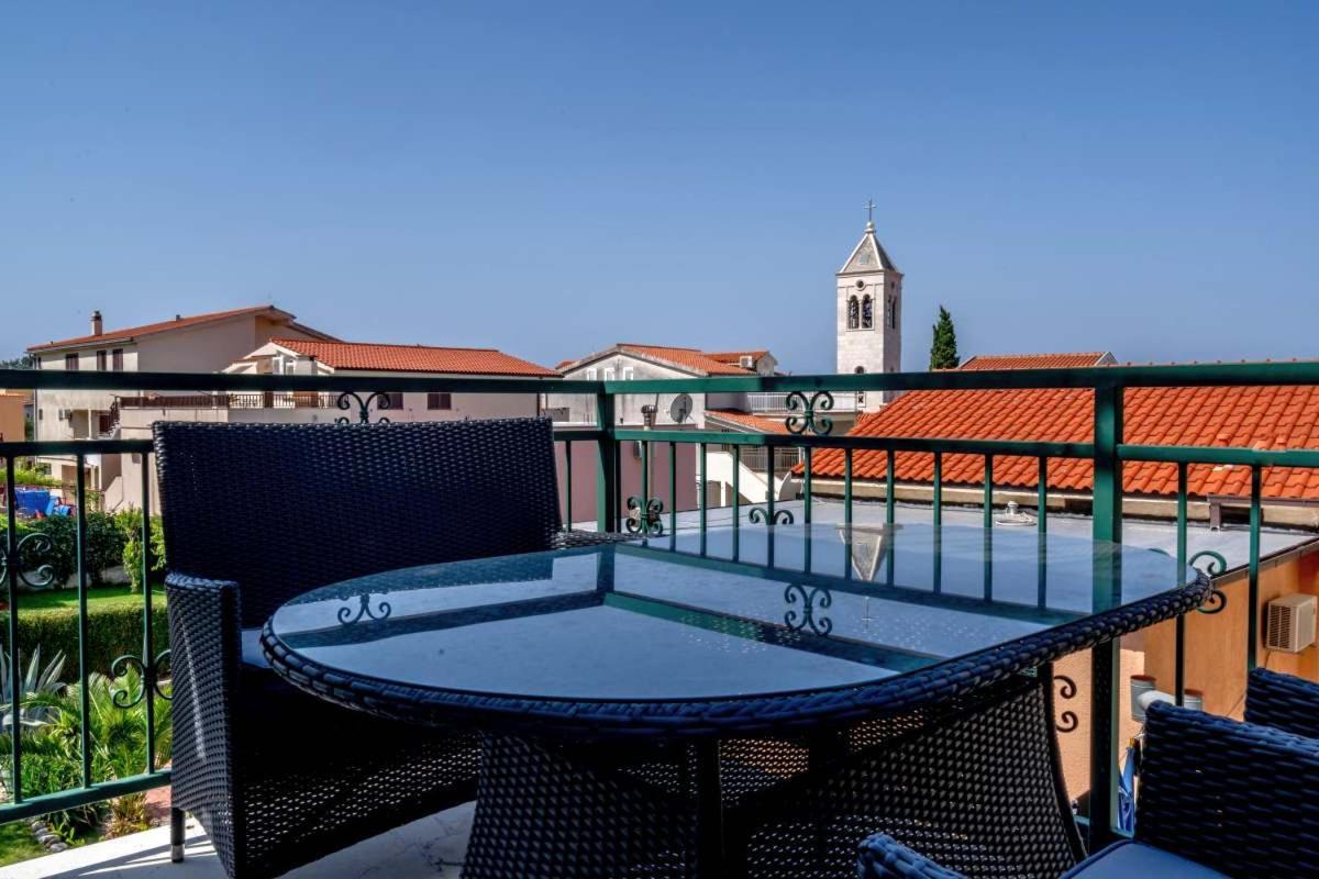 Apartments Inn Baška Voda Εξωτερικό φωτογραφία